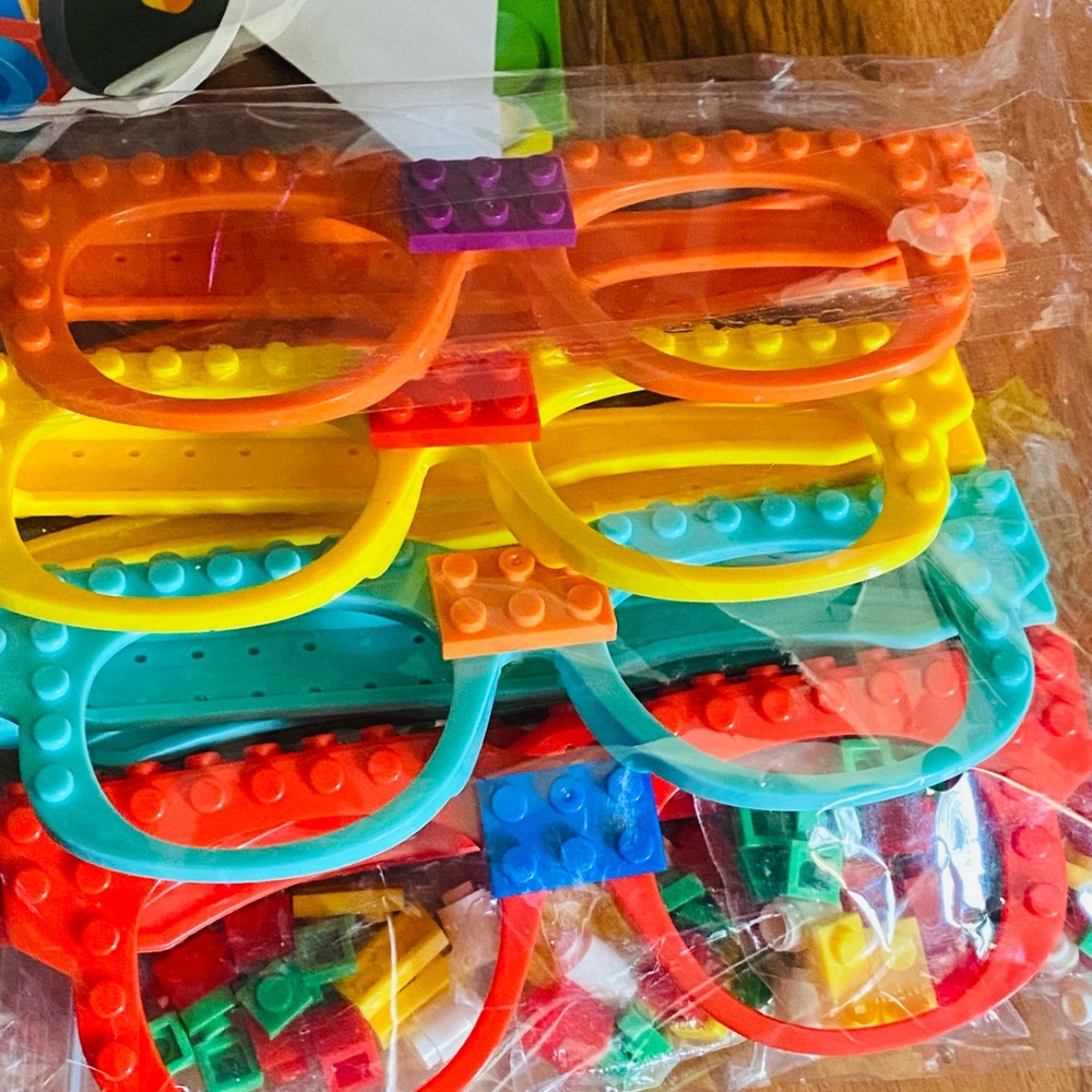 Lego Party Decor Bundle - Picture 4 of 7